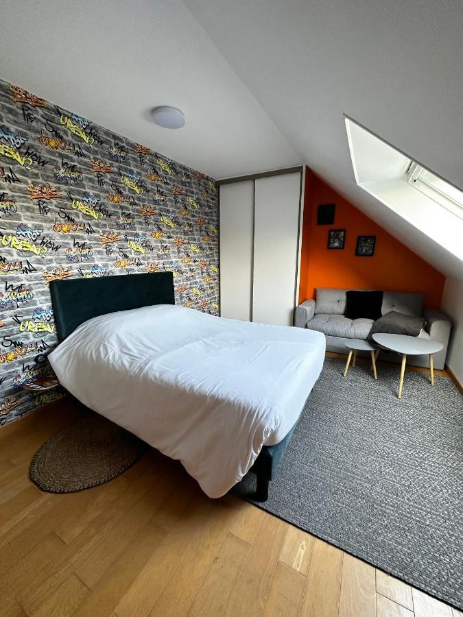 Les Temps Heureux Exclusivement Familles Villa Quimper Bagian luar foto