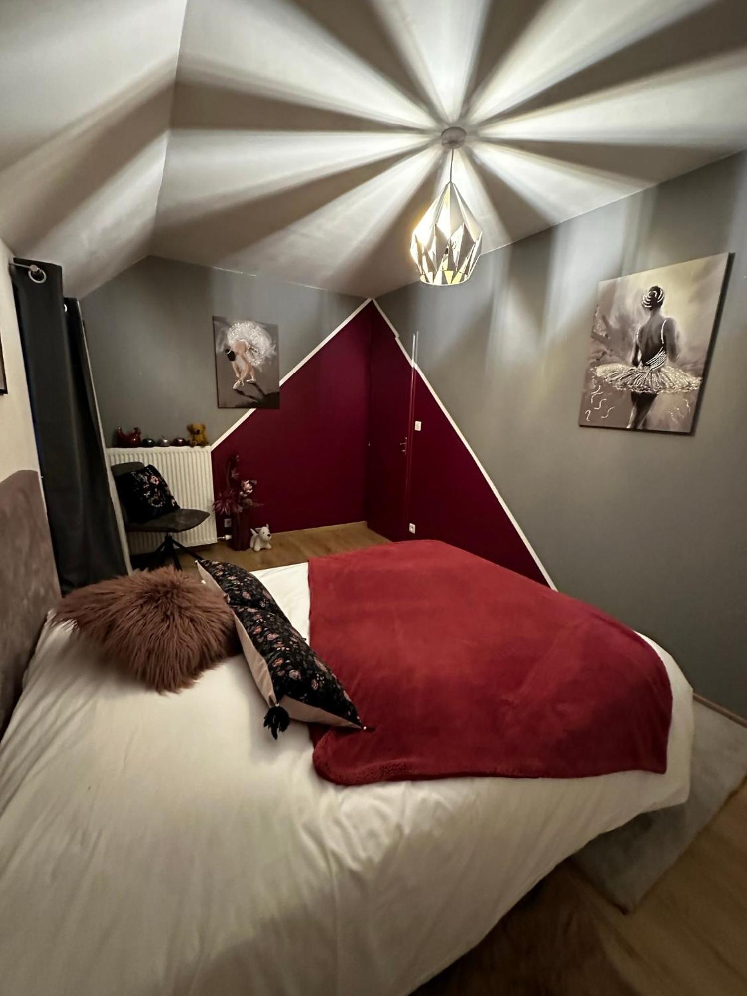Les Temps Heureux Exclusivement Familles Villa Quimper Bagian luar foto